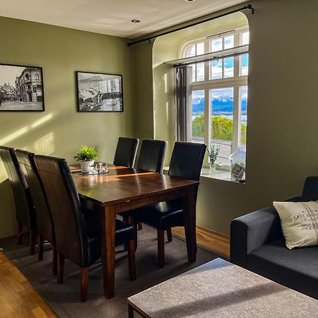 Two-Bedroom City Apartment With Fire Place, Free Parking And Fjordview Terrace - Calm And Central Ålesund المظهر الخارجي الصورة